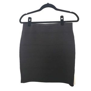 LOFT Women’s Form-fitting Black Skirt